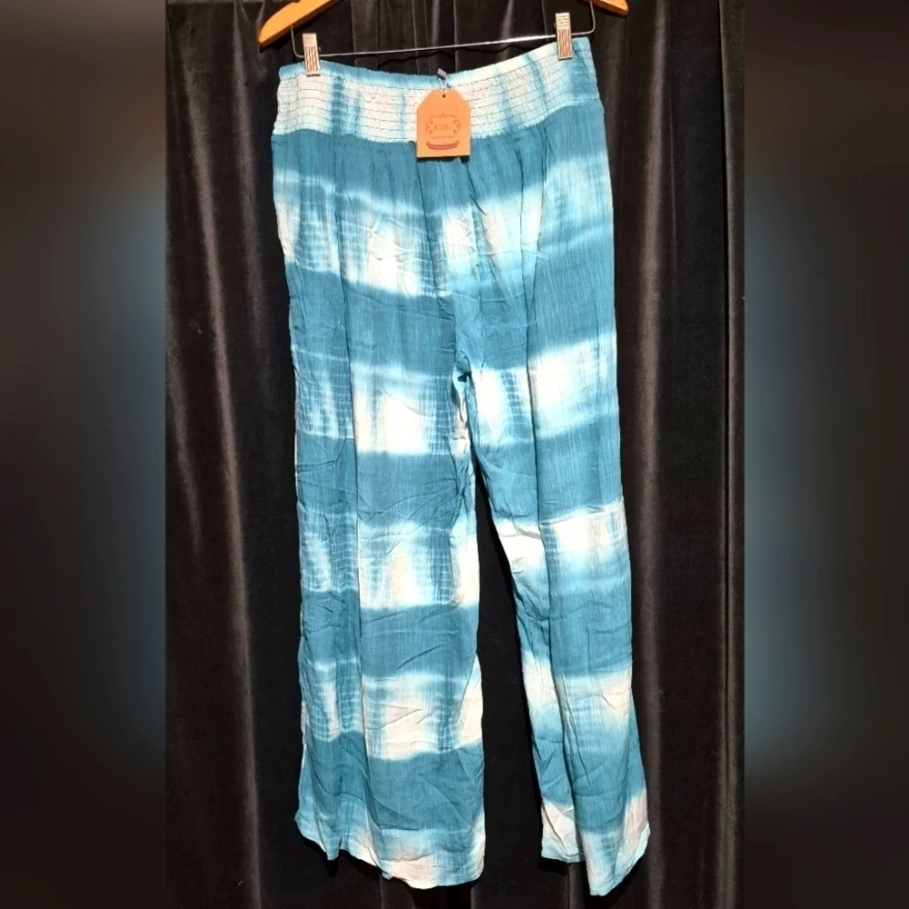 Kori Teal and White Pants